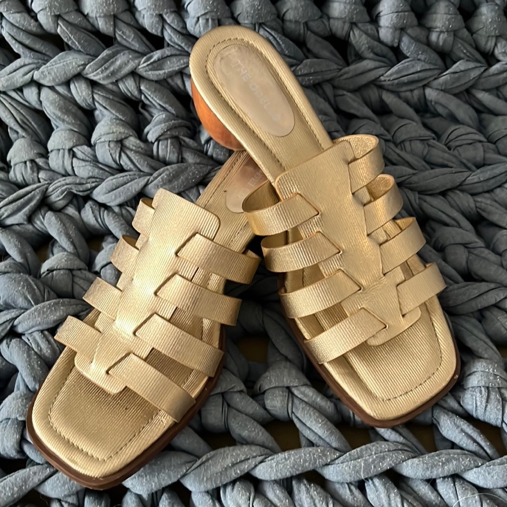 The Odells Gold Everyday Heel EUC 40/9